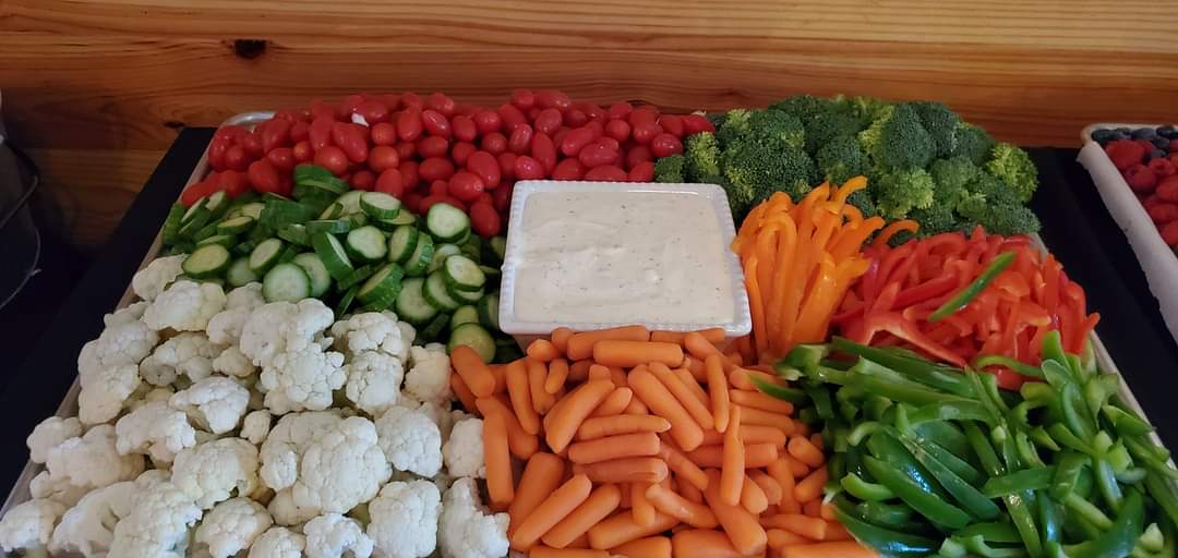 veggie tray with ranch drip